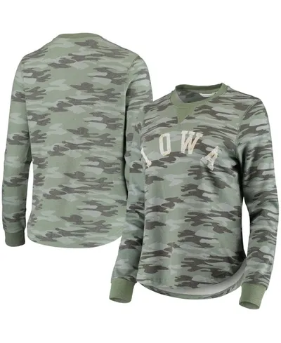 Camp David Women's Camo Iowa Hawkeyes Comfy Pullover Sweatshirt