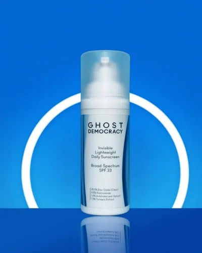 Ghost Democracy Invisible: Lightweight Daily Sunscreen Spf33