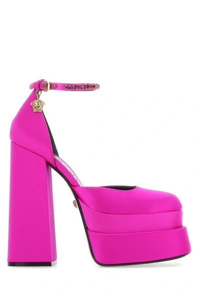 Versace Heeled Shoes In Purple