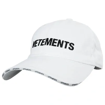 Vetements Iconic Logo Baseball Cap In White