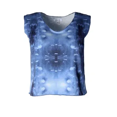 Babs Boutique Nyc Women's Stretch Crop Tank Top - Blue Clouds Print