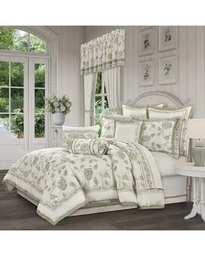 J Queen New York J. Queen New York Fairview Comforter Set In White