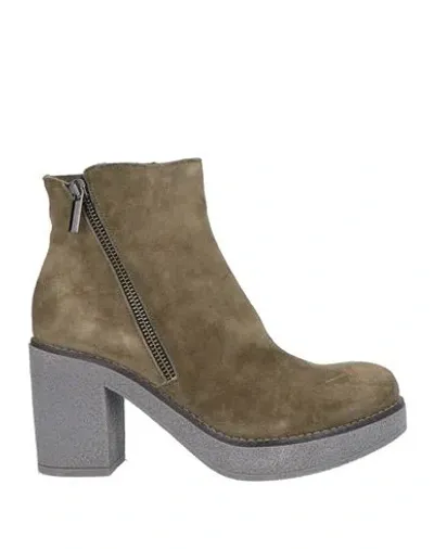 Oroscuro Woman Ankle Boots Military Green Size 8 Leather