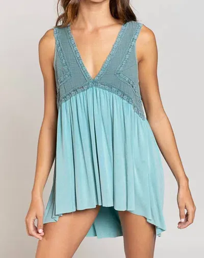 Pol Lace Flowy Tank In Aqua In Blue