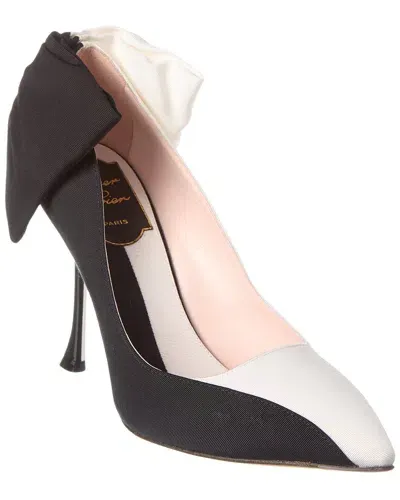 Roger Vivier Canvas Pump In Black