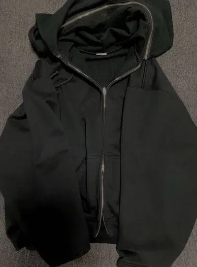 Pre-owned Vetements Hoodie 2408-nextarrow In Black