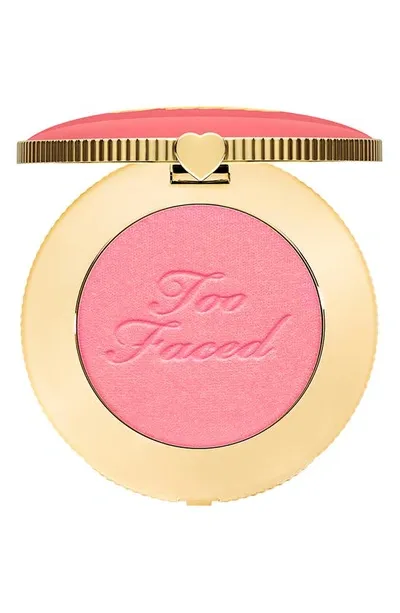 Too Faced Cloud Crush Blurring Brush In Golden Hour